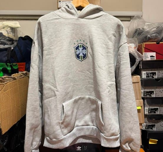 BUZO SAINT BRASIL GRIS de Saint Brasil